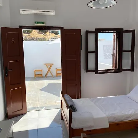 Savah's Arthaus Studio In Lindos