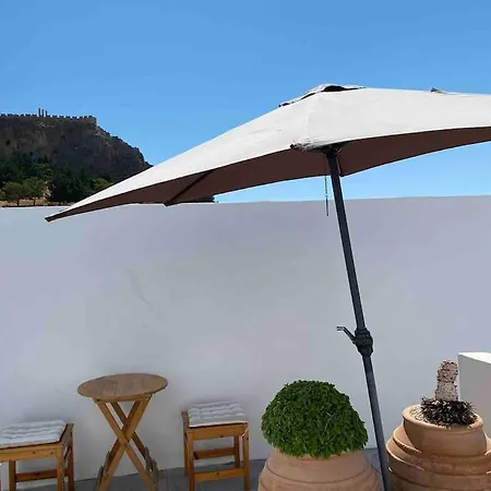 Savah's Arthaus Studio In Lindos Apartment