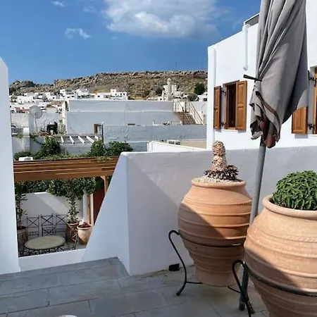 Savah's Arthaus Studio In Lindos *